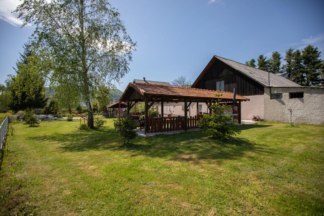 Sumski Dvori Apartment Ogulin Zewnętrze zdjęcie